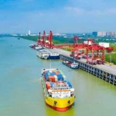 助力开放型经济提速 湖南首票“一单到底”水水中转业务破冰落地