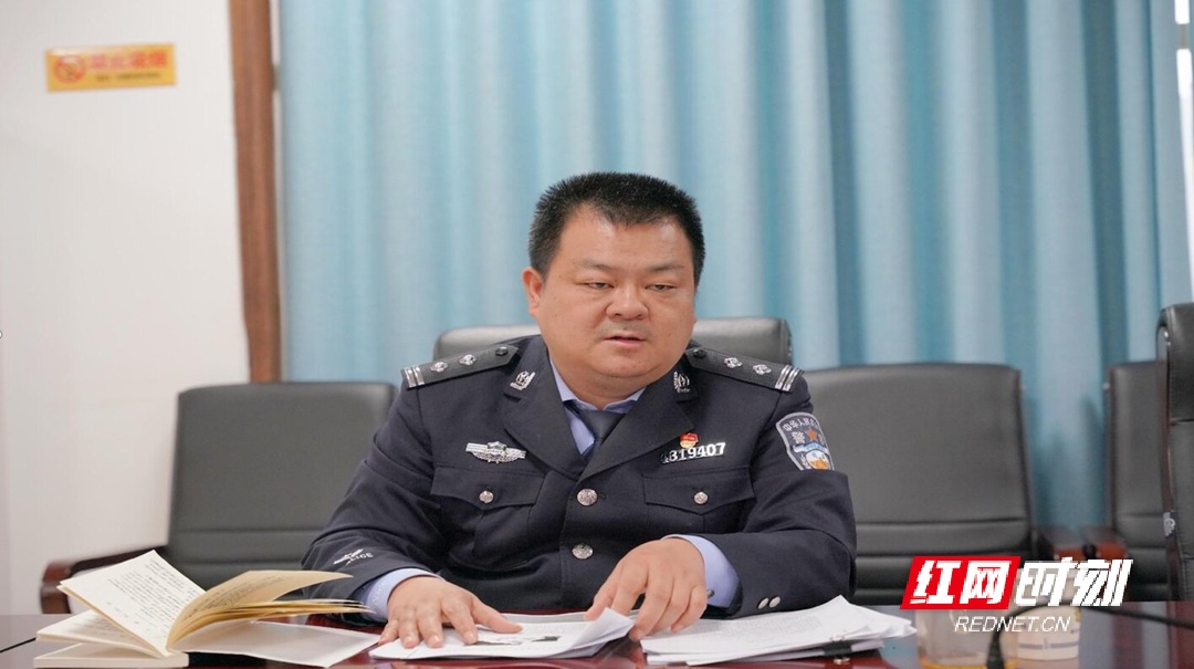 工作照-夏本胜3_proc.jpg 工作照-夏本胜3_proc.jpg