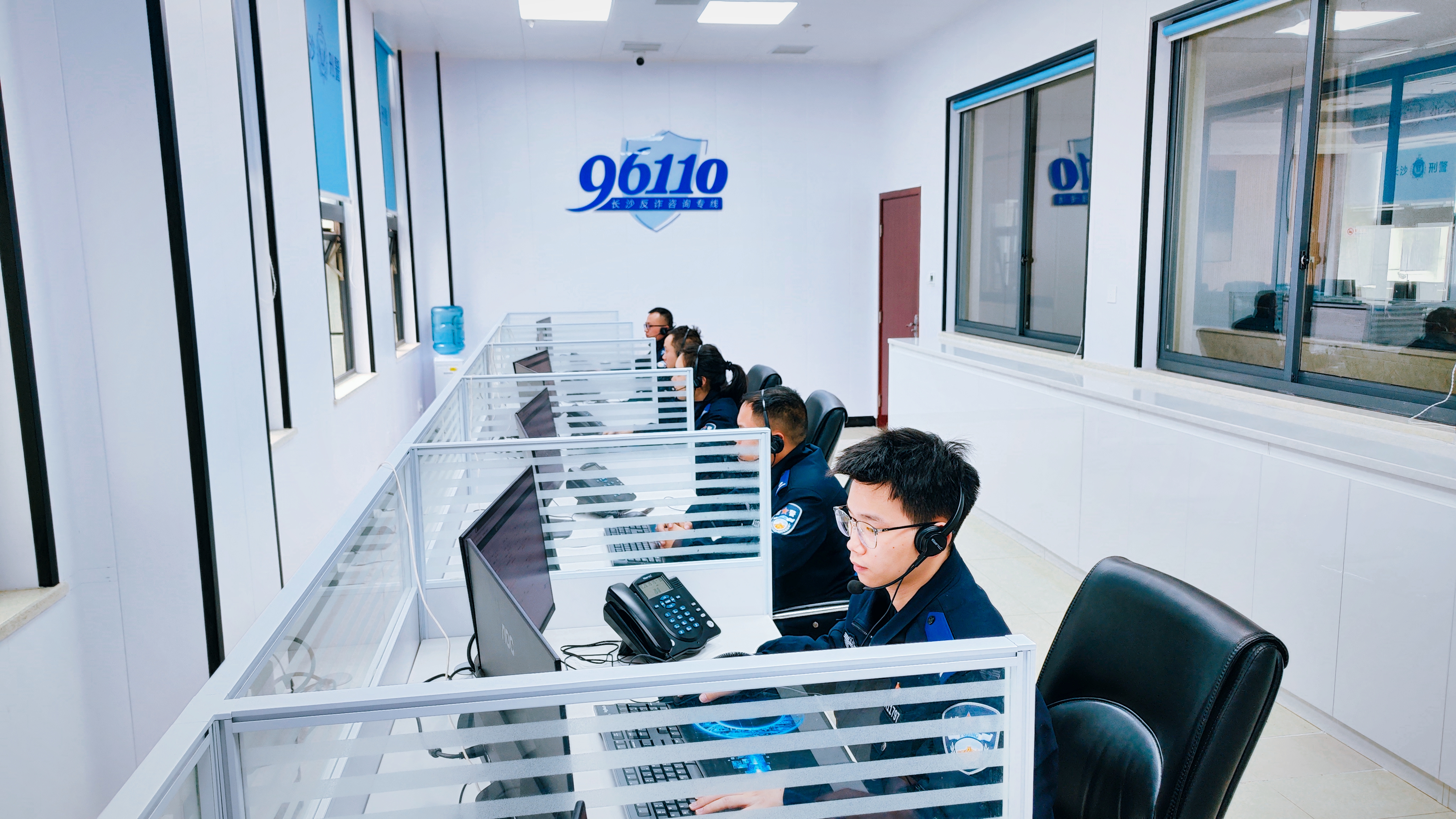 微信图片_20251217152106_81_1604.jpg 微信图片_20251217152106_81_1604.jpg