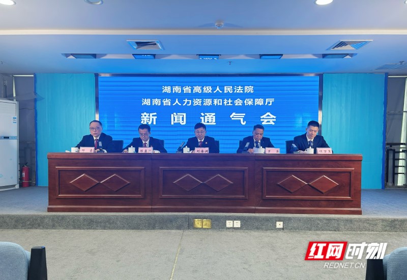 f8b5ae9cacc0e5b2b44c393d86a84b1d.jpg f8b5ae9cacc0e5b2b44c393d86a84b1d.jpg