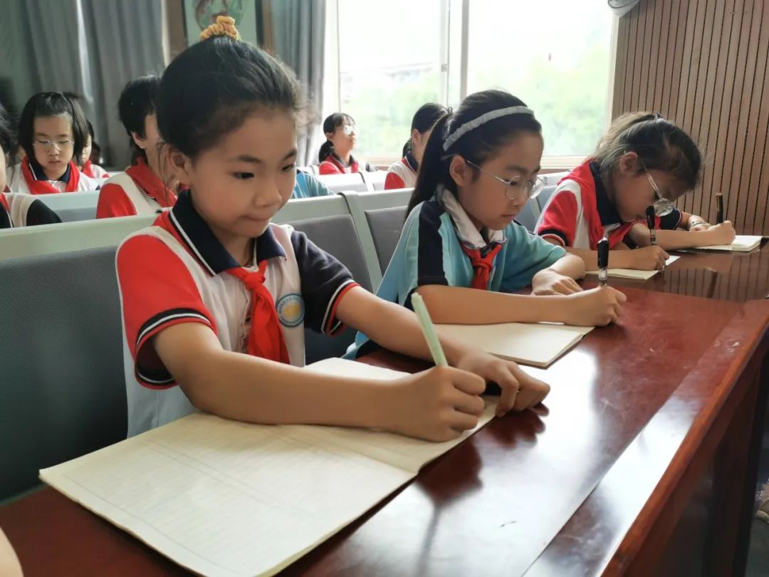 滨江小学-2.jpg