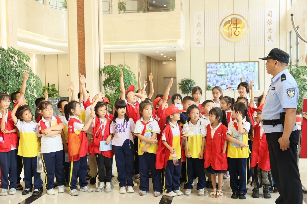 株洲市芦淞区人民法院法院开放日2.jpg