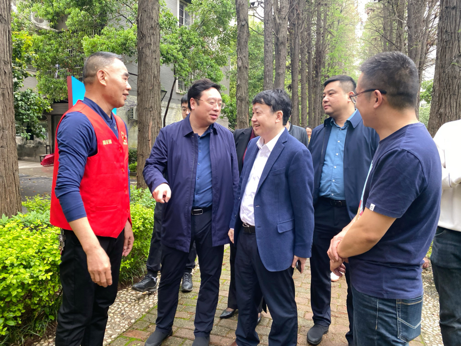 压缩1.jpg