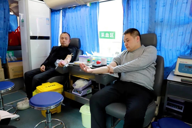 冷水江市检察院积极开展无偿献血活动2.jpg