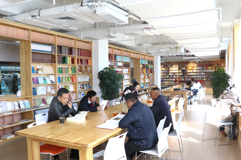 CL7A1911_副本.jpg CL7A1911_副本.jpg