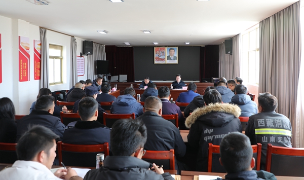 图为座谈会现场。_副本.jpg