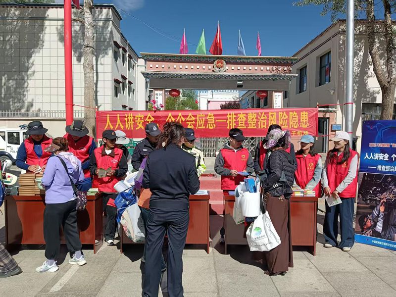 县广场1_副本.jpg