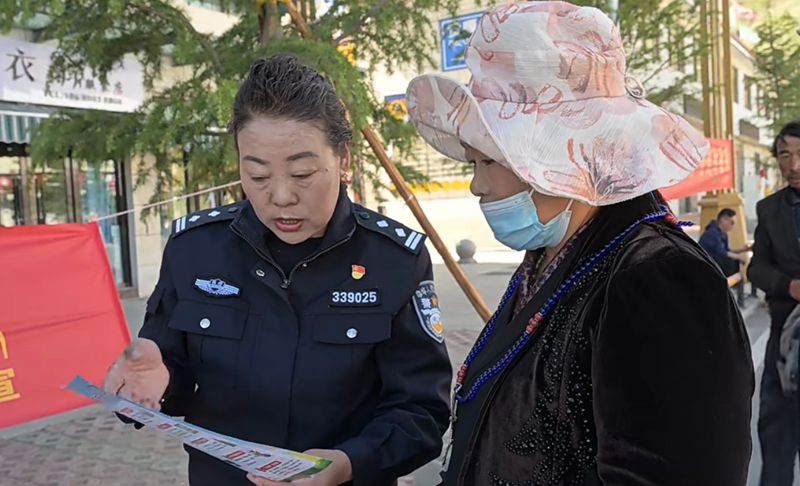 图为活动现场 (1)_副本.jpg