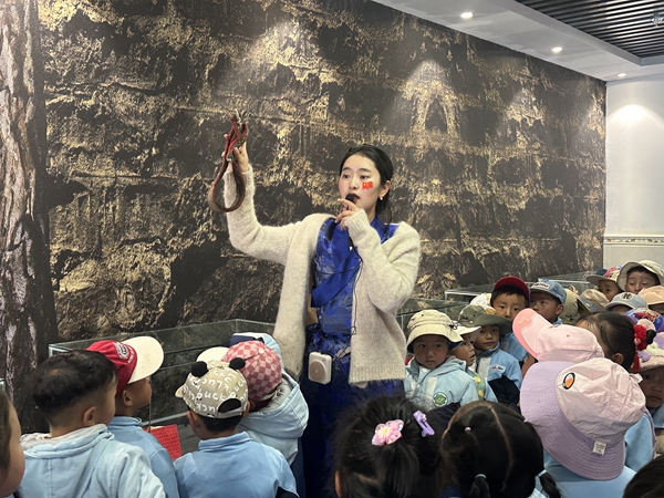小班组幼儿 (1).jpg