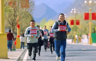 桑日县举办迎“五一”庆“五四”主题活动
