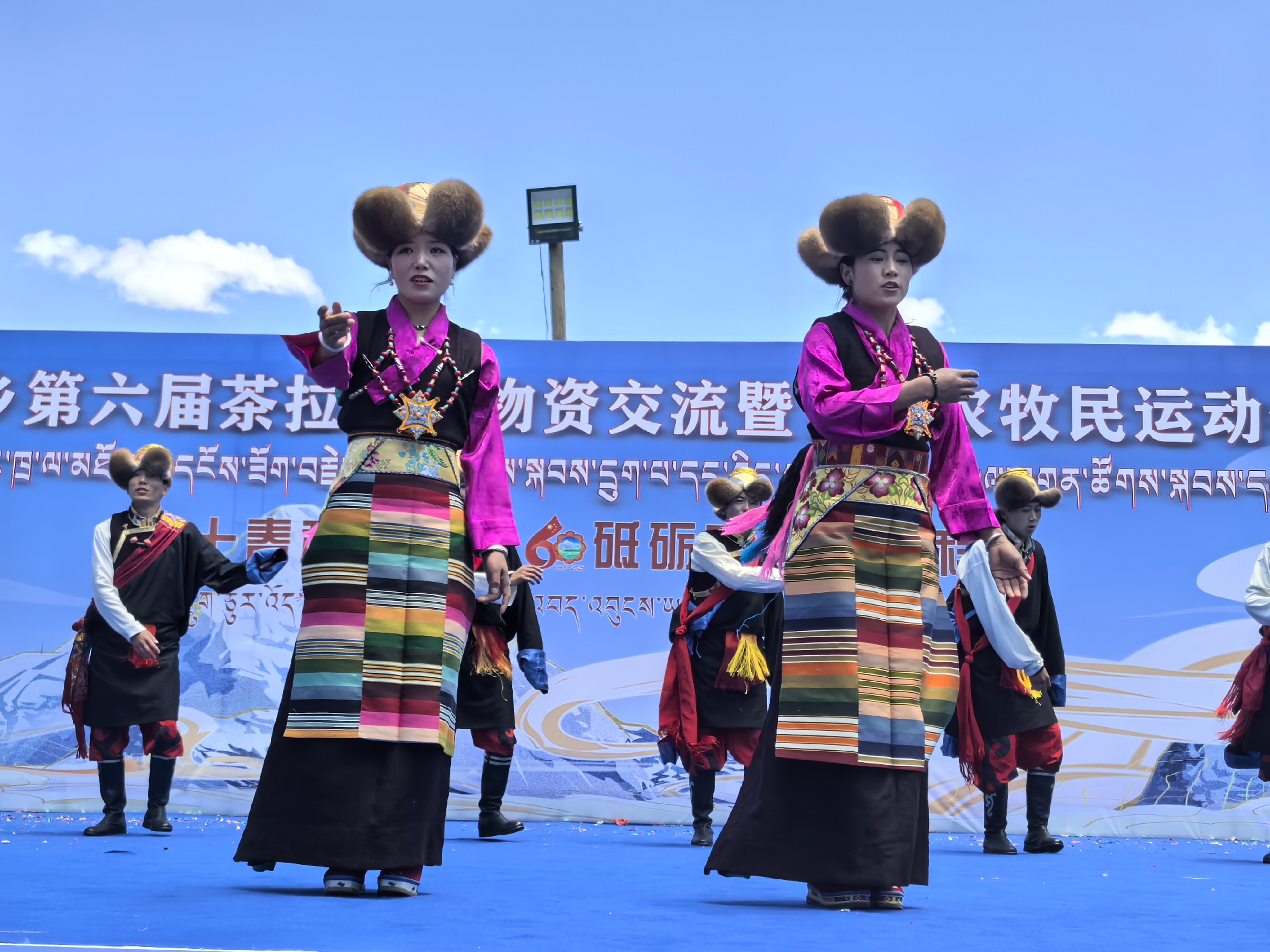 洛扎县1.jpg