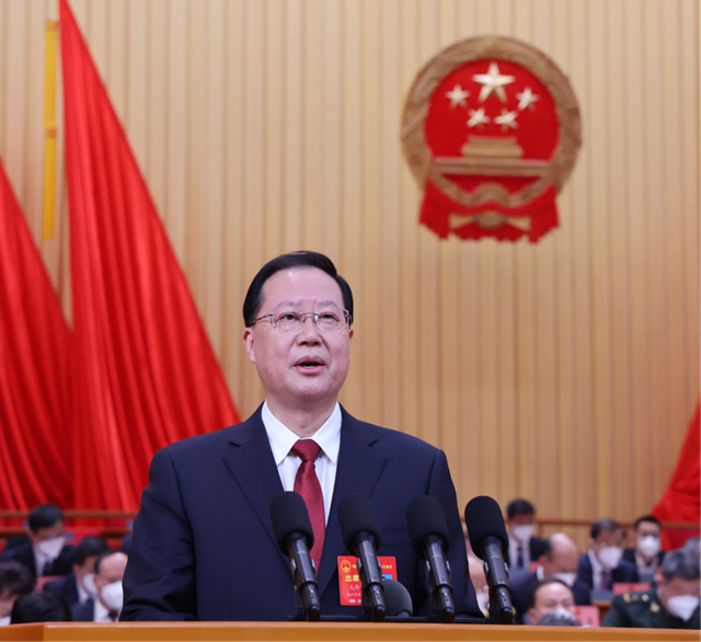 1月14日，省长毛伟明代表省人民政府向省十四届人大一次会议作报告。.png