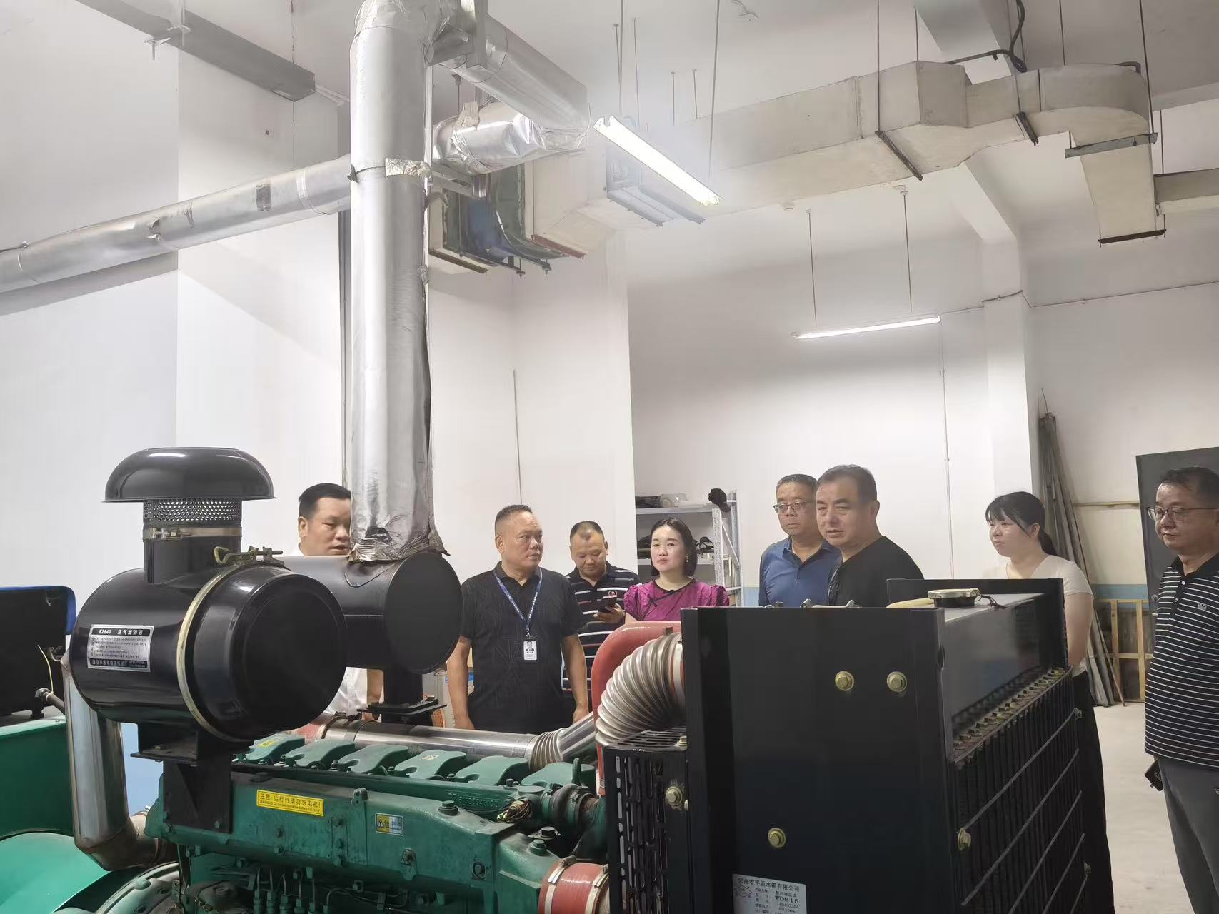 李丽娟调研企业安全生产情况。.jpg 李丽娟调研企业安全生产情况。.jpg