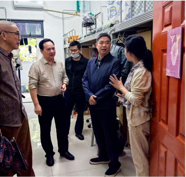 5月28日，永州市人大常委会党组成员、副主任李天明调研潇湘技师学院学生公寓专项债项目的建设和运营情况。.png