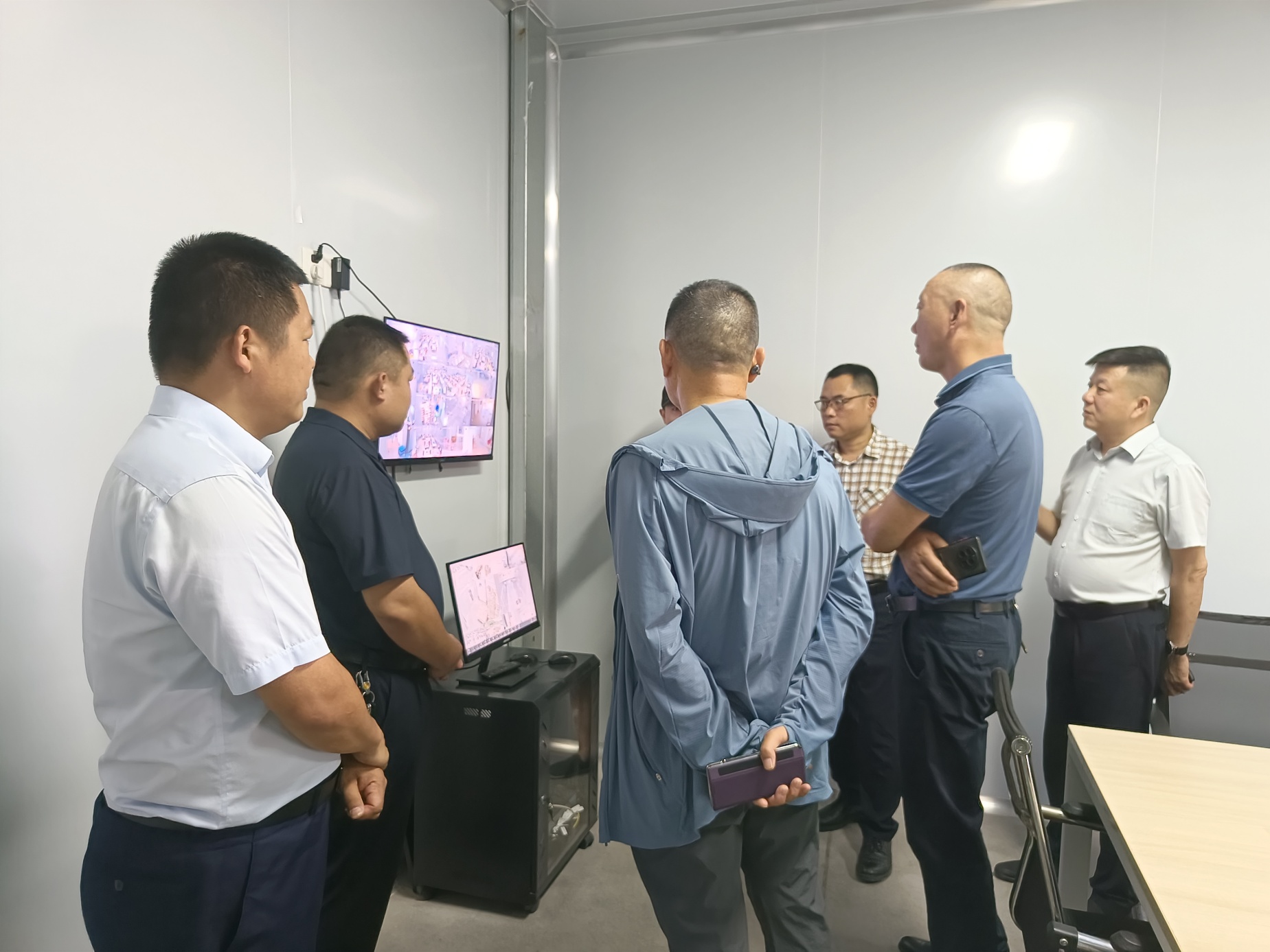 mmexport1750208701377_副本.jpg