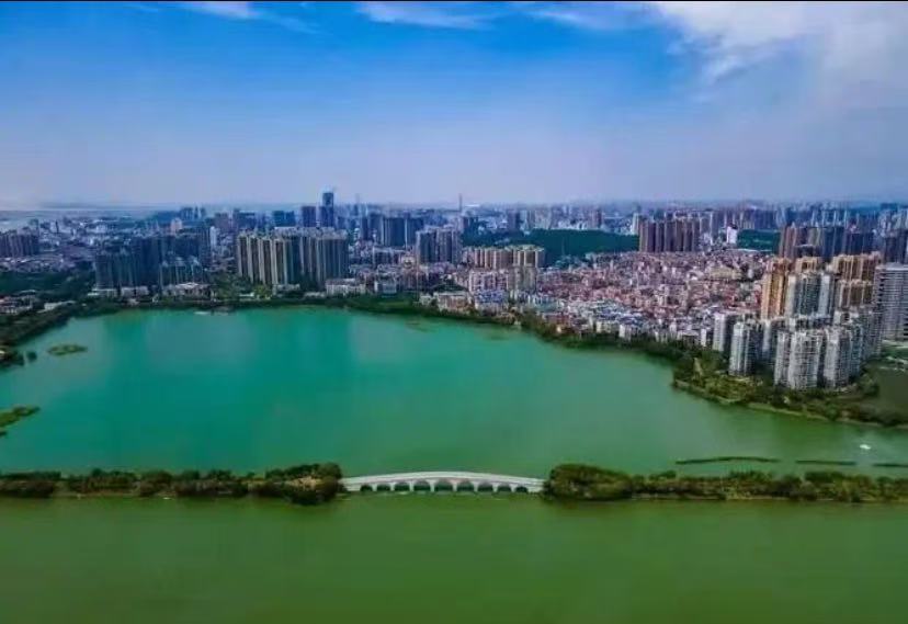 千亩湖.jpg