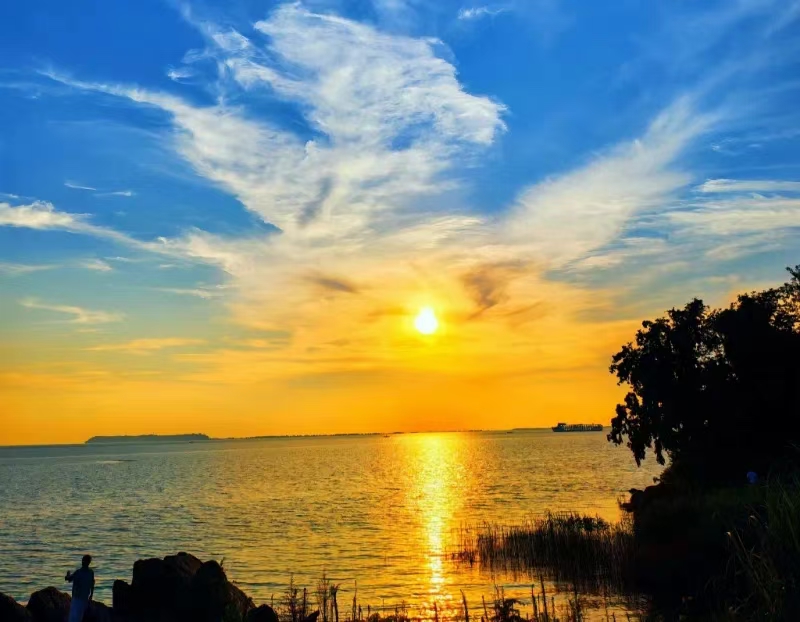 夕照洞庭湖1.jpg
