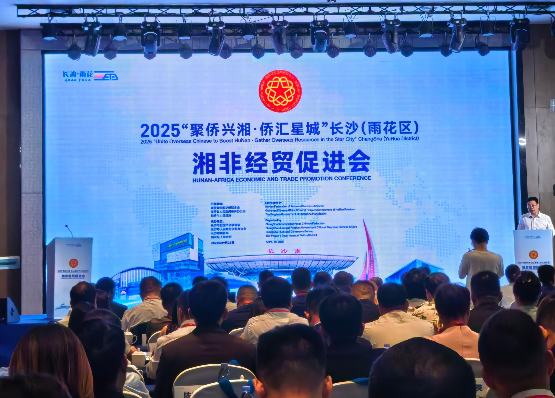 b711f62d012a4f1f86b5f800e2f80a9b~tplv-obj_4020_2888_副本.jpg