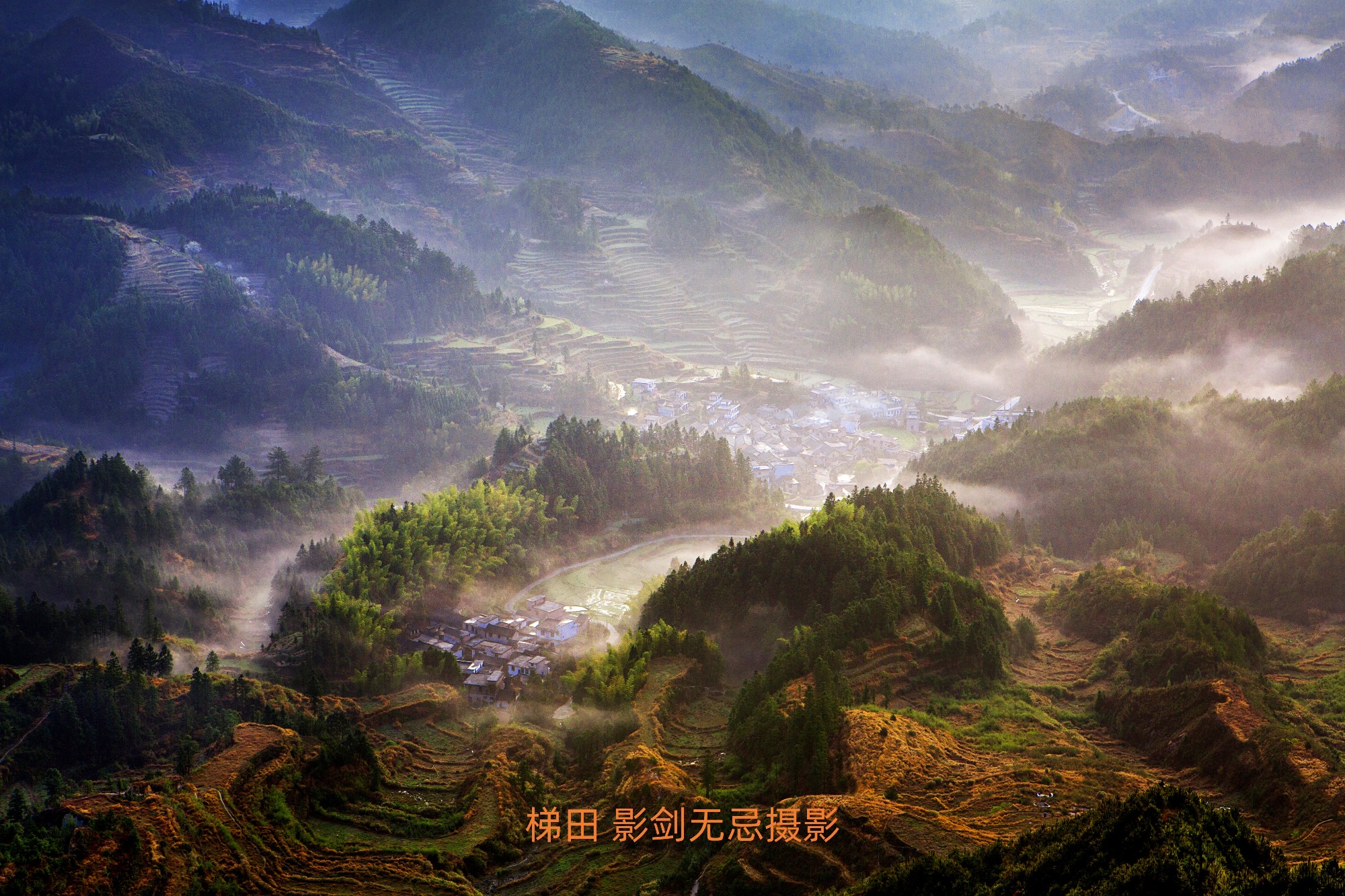 梯田.jpg 梯田.jpg