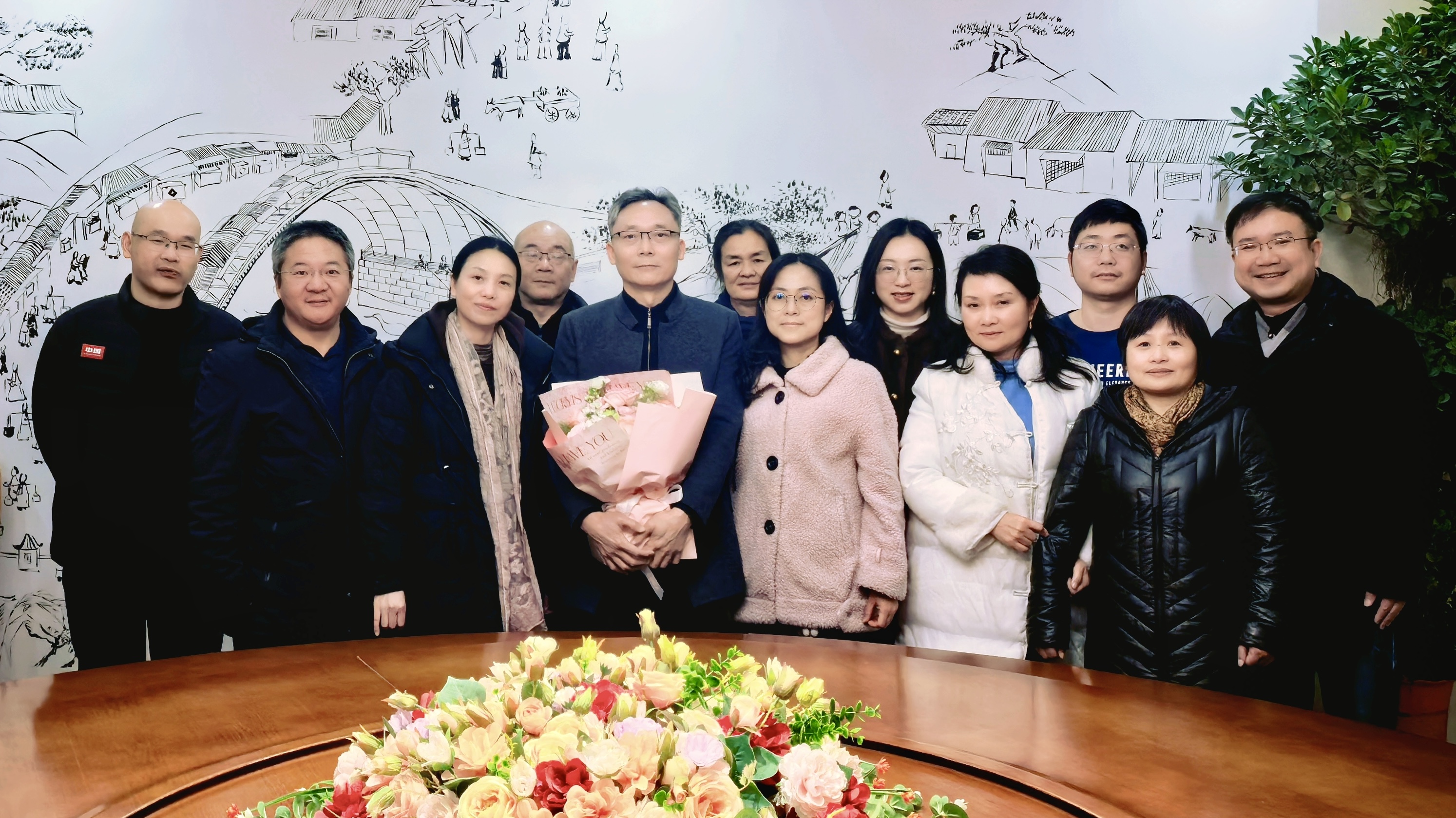 合影0.jpg