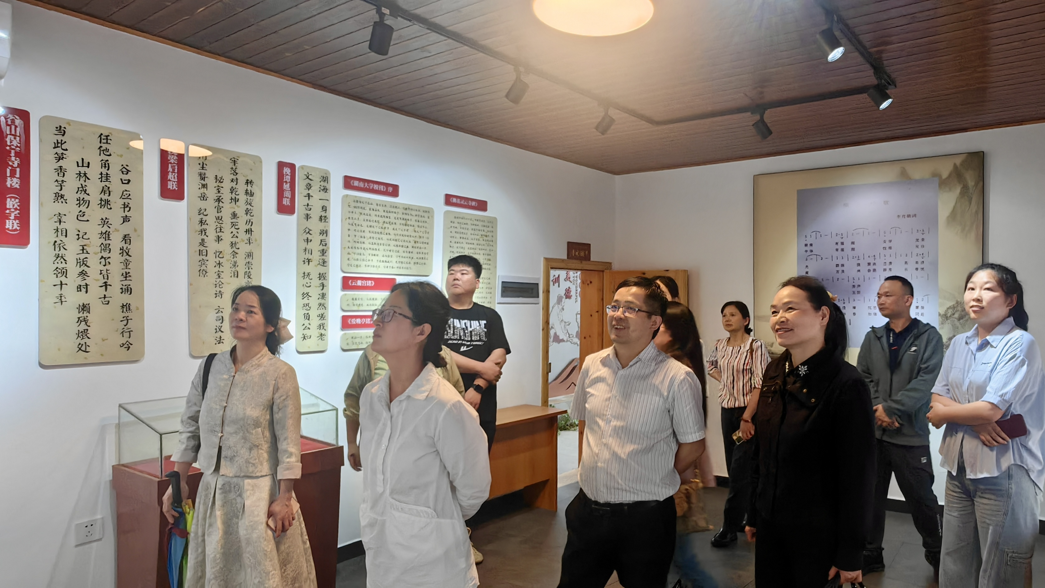 参观.jpg