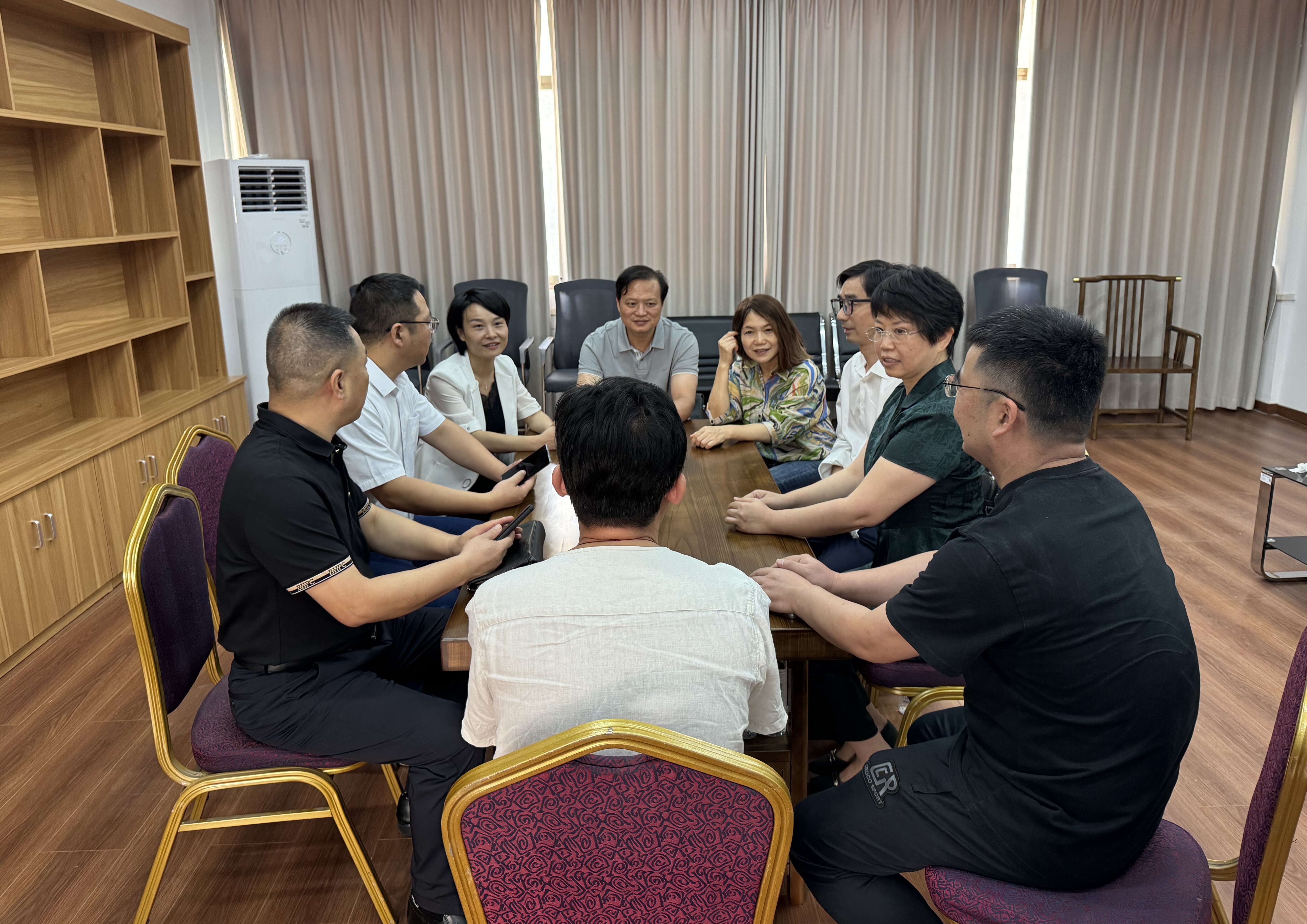 2024年9月24日民盟界别开展“委员活动日”活动暨民盟先贤肖像展观展活动 (3).jpg