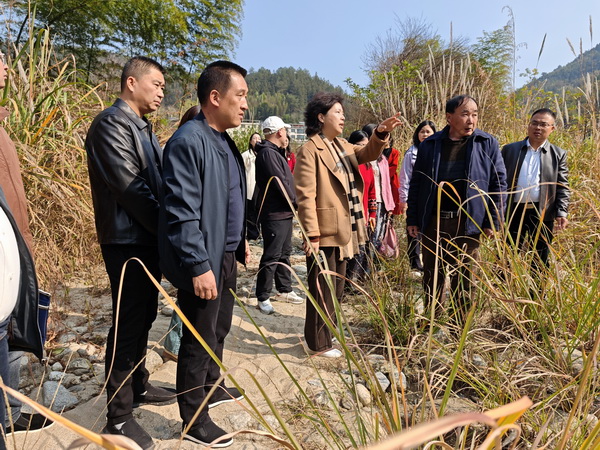 民革株洲市委会深入炎陵县开展湘江流域生态环境保护专项民主监督 (3).jpg 民革株洲市委会深入炎陵县开展湘江流域生态环境保护专项民主监督 (3).jpg