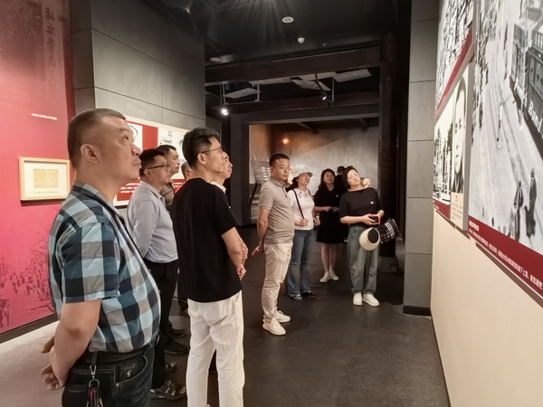 民革株洲市委会机关支部前往衡阳开展“学规定，强作风，树形象”主题教育活动 (4).jpg