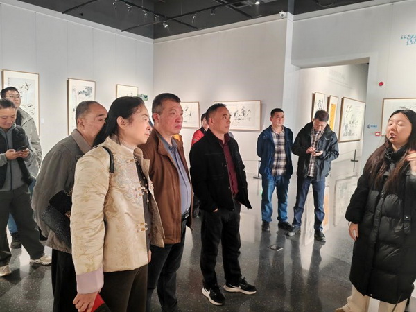 民革株洲市芦淞区工委组织党员赴石峰区开展学习交流活动 (3).jpg