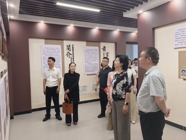 民革株洲市委会开展“四位一体”建设“回头看”活动 (5).jpg 民革株洲市委会开展“四位一体”建设“回头看”活动 (5).jpg