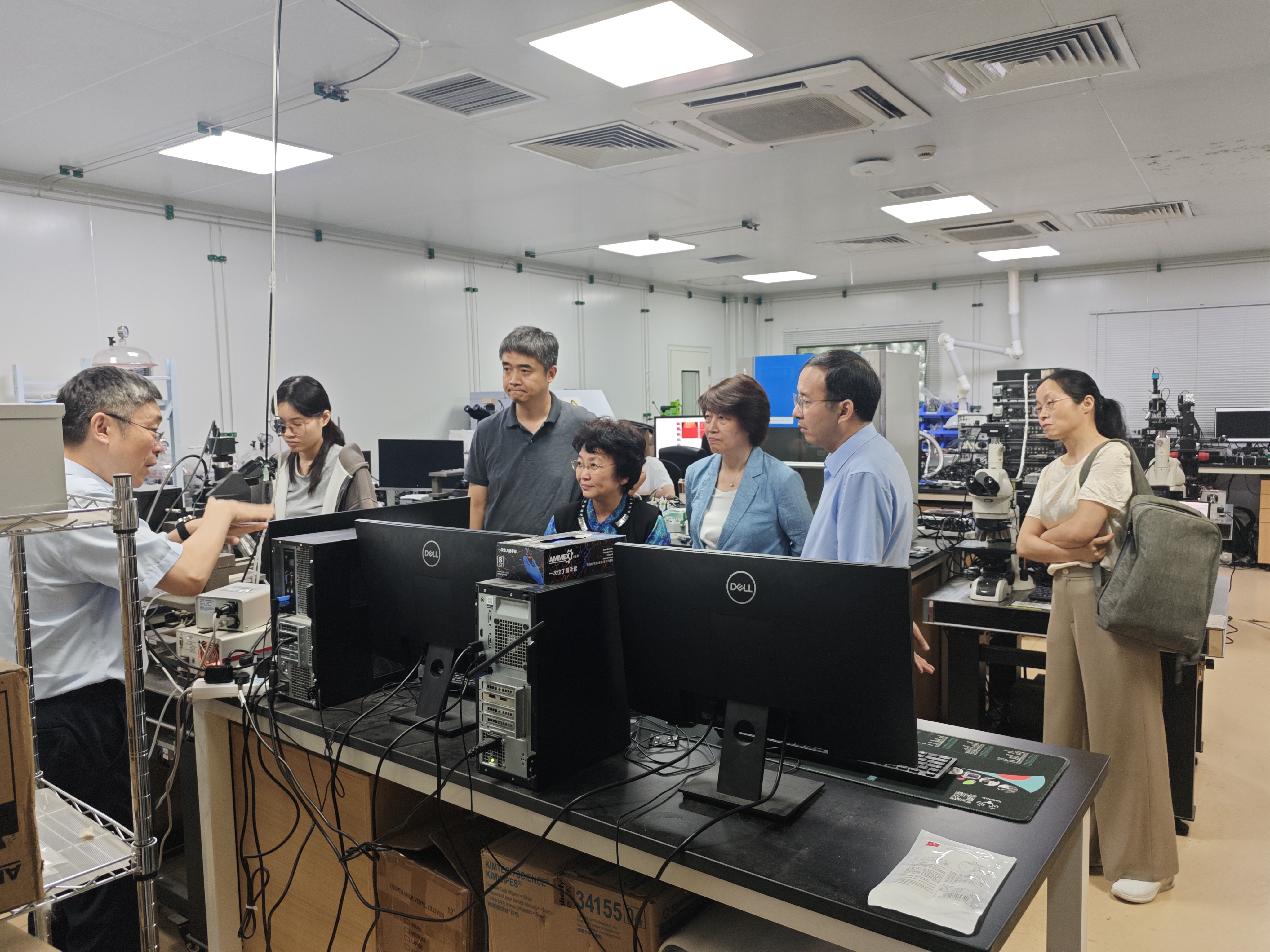 2026.7.20 南京大学固体微结构全国重点实验室 (2).jpg 2026.7.20 南京大学固体微结构全国重点实验室 (2).jpg