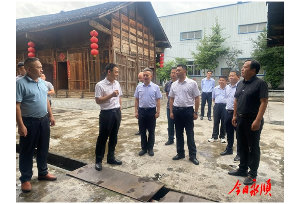 赵波一行来首车镇调研乡村振兴对口帮扶工作