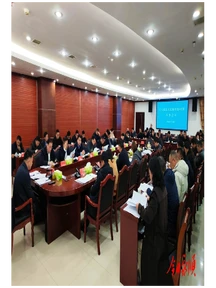 周海强主持召开永顺县十八届县人民政府第92次常务会议