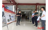 常德安乡和石门两县委政法委调研芙蓉镇综治中心建设工作