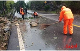永顺县公路建设养护中心扎实开展公路巡查及防汛应急抢险行动