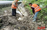 永顺县公路建设养护中心开展路域环境整治行动