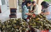 洛洞村开展“迎端午・包粽子”主题活动