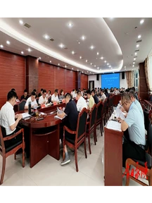 周海强主持召开永顺县十八届县人民政府第100次常务会议