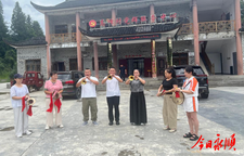 党群阵地号声扬 非遗传承润乡风