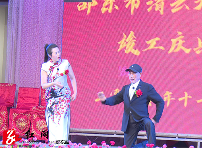 李鲜群表演祁剧选段_副本.jpg