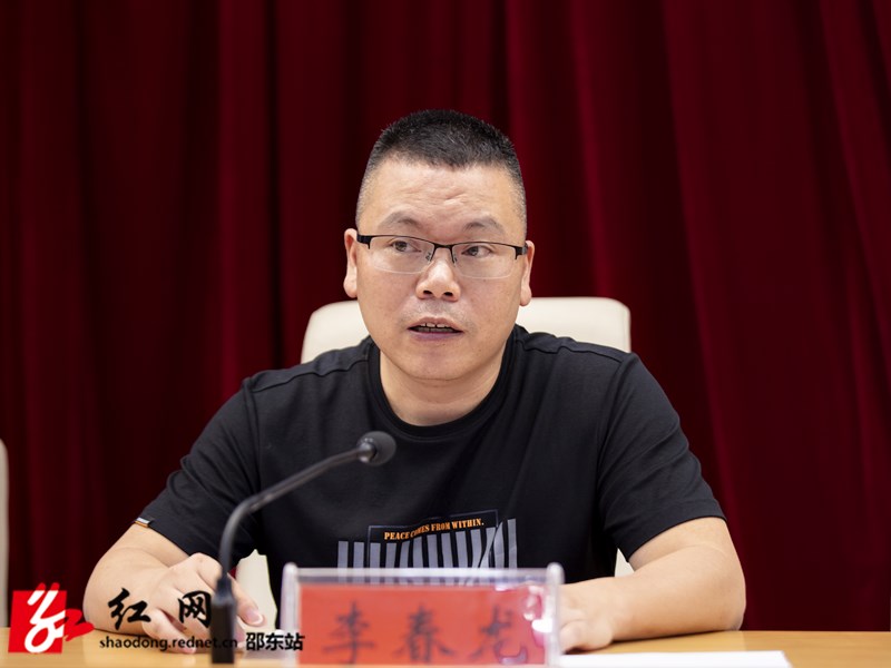 市文联主席李春龙致欢迎词_副本.jpg