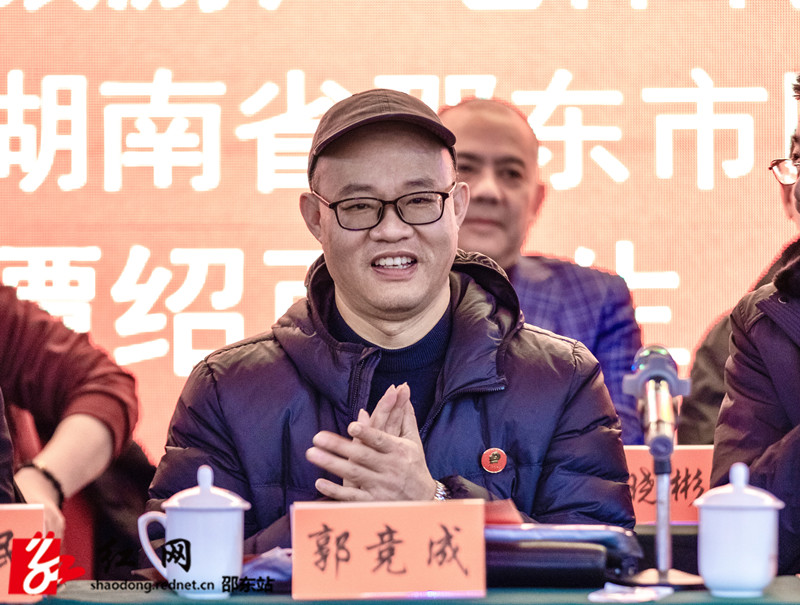 市政协副主席郭竟成宣布大赛开幕_副本.jpg