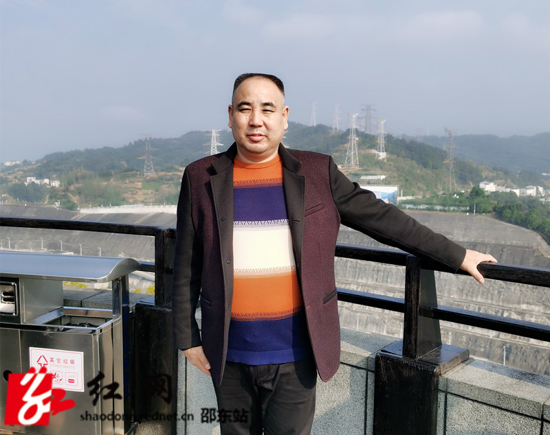 莫海云近照_副本.jpg