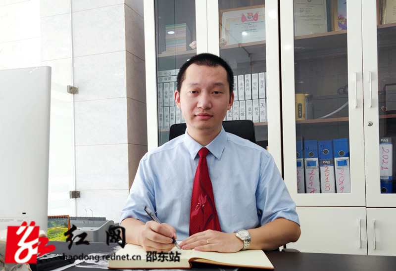 张肖聪照片_副本.jpg