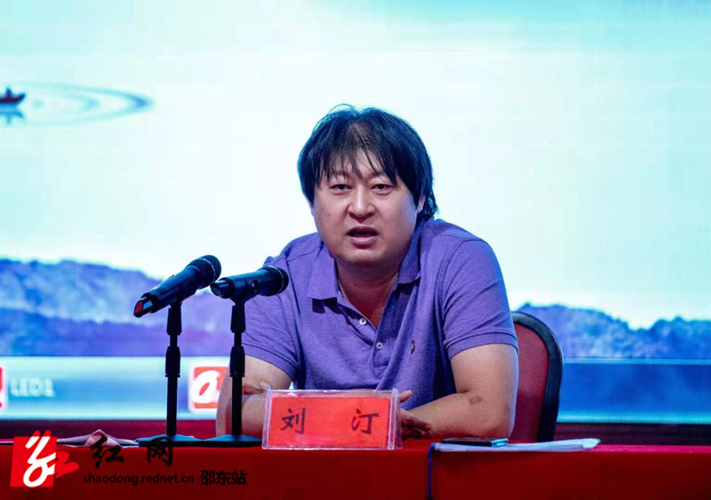主讲嘉宾_副本.jpg