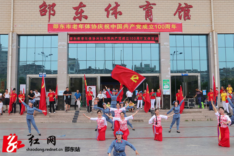 组舞《红色娘子军》_副本.jpg