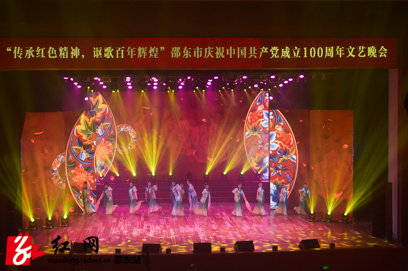 演出现场_副本.jpg
