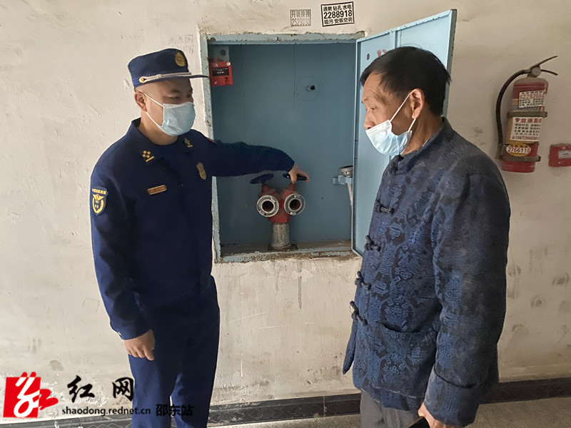 图片2邵东大队深入辖区粮库开展消防安全专项检查 _副本.jpg