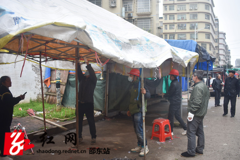 拆除非法搭建的棚子_副本.jpg