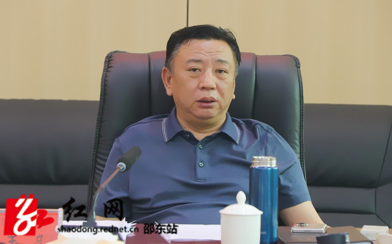 周玉凡到市信访局开展接访日活动(图2)